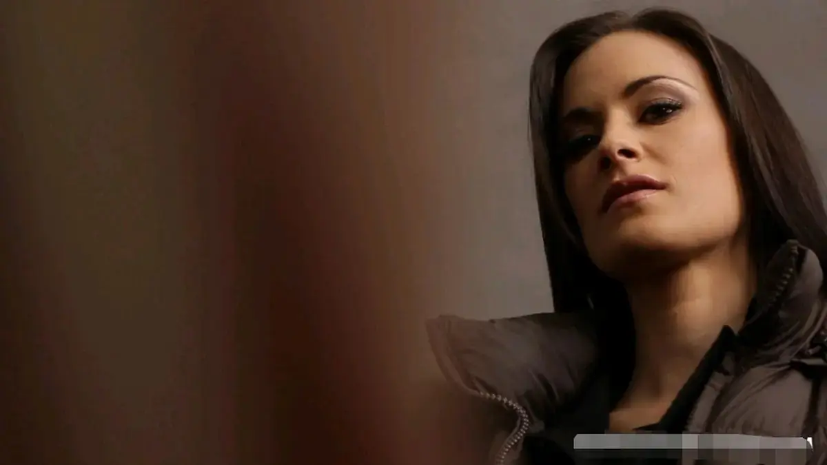 《女警奥莎娜》相关资源图片