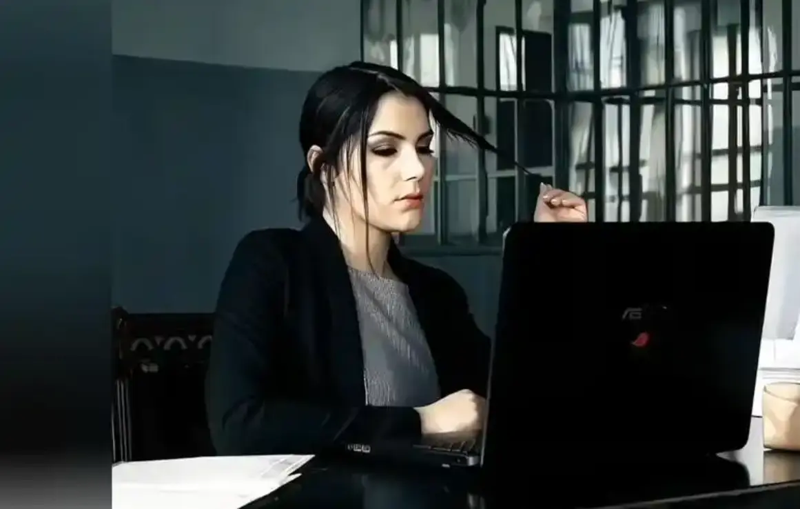 《高压女子监狱》相关资源图片