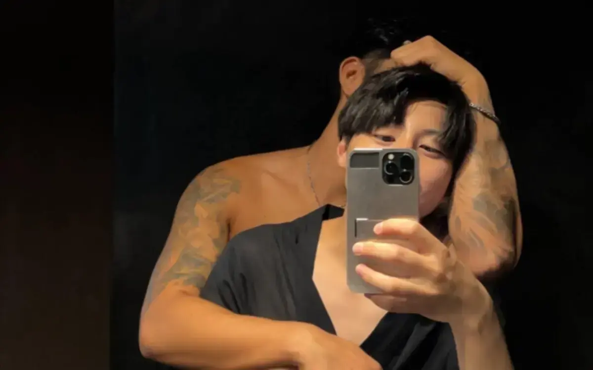 《花臂夫妇》<br />
《花臂老师》<br />
《花臂凉太》相关资源图片